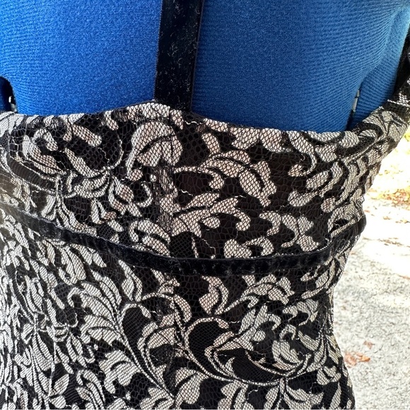 Y2K LOFT Square Neck Black Floral Mesh Velvet Camisole Top Women’s Size 12 - Picture 13 of 15